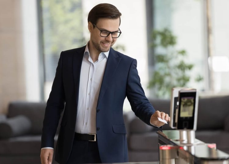 permiso retribuido para formación