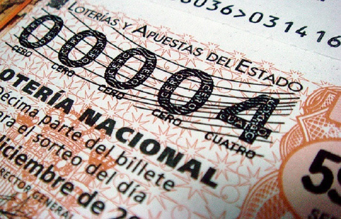 ¿Qué debes saber al compartir un décimo de la Lotería de Navidad?