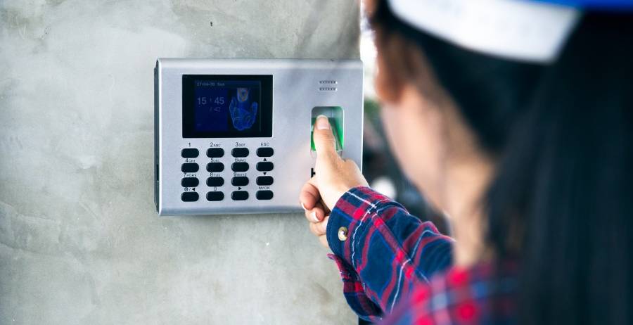 Las empresas que incumplan la obligación del registro horario se enfrentan a multas de hasta 6.250 euros